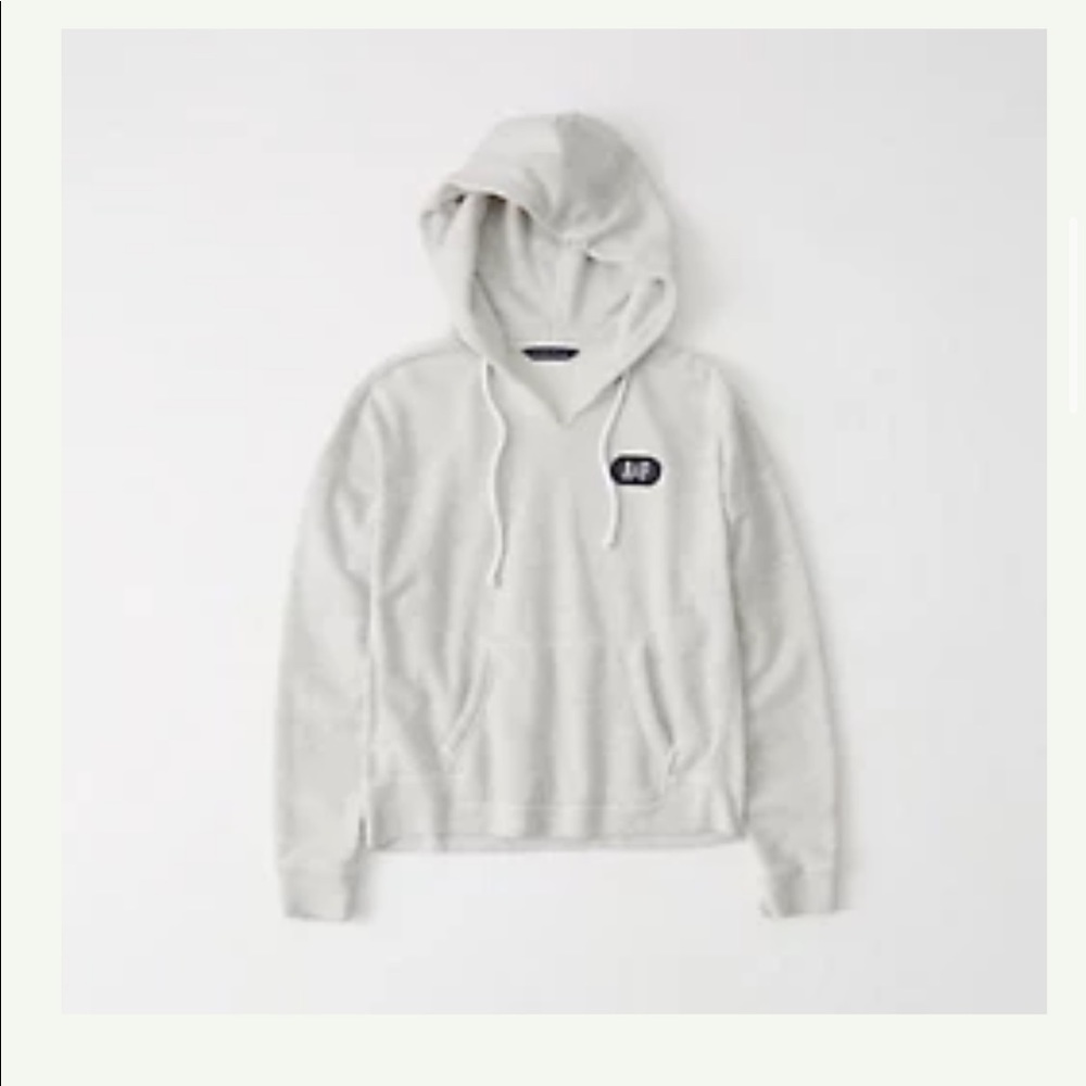 NWOT Women’s Abercrombie Hoodie (never worn)